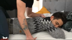 DARREN QUICKLY FILLS NICKS HOLE WITH HIS ROCK-HARD DICK